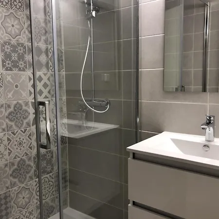 Villa T3 Mezzanine 6p Centre Saint-cyprien, Proche Et Port - Fr-1-793-26 *