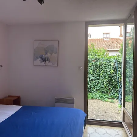 T3 Mezzanine 6p Centre Saint-cyprien, Proche Et Port - Fr-1-793-26 Villa *