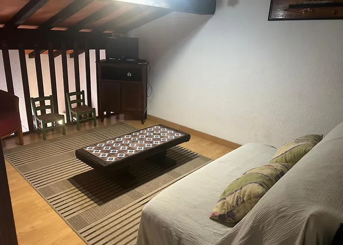 T3 Mezzanine 6p Centre Saint-cyprien, Proche Et Port - Fr-1-793-26 Villa *
