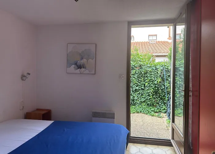T3 Mezzanine 6p Centre Saint-cyprien, Proche Et Port - Fr-1-793-26 Villa *